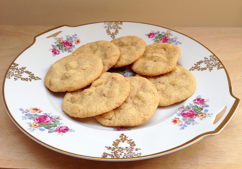 Vegane White Vanilla Macadamia Cookies - mit weißer Schokolade